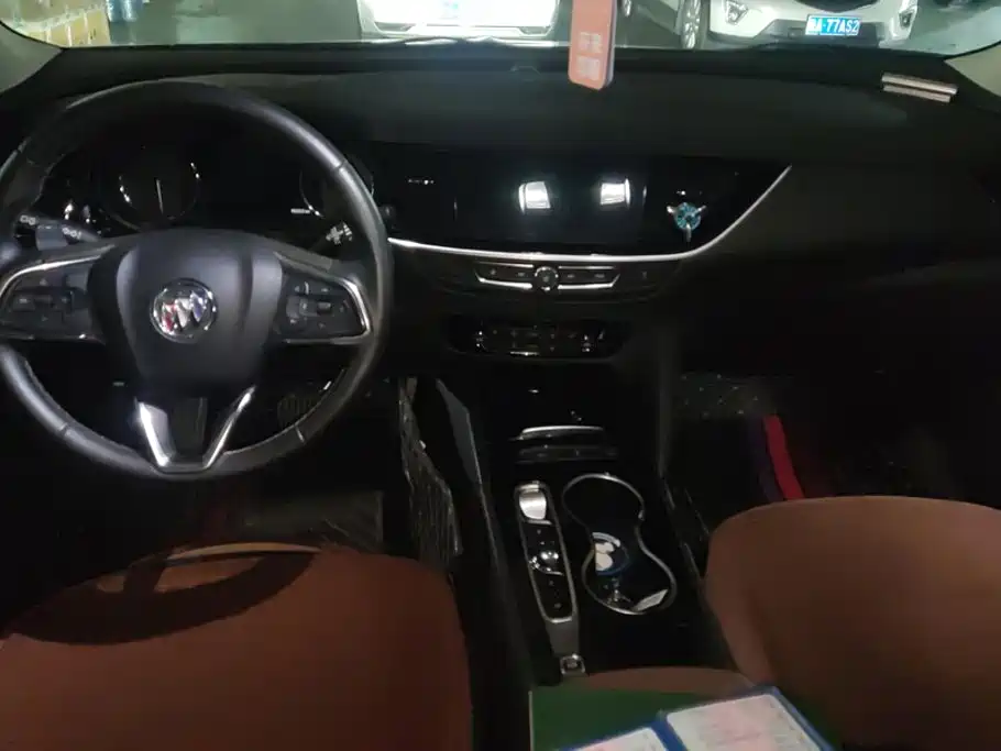 Buick Regal — миниатюра 12