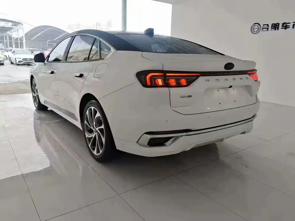 Ford Mondeo — миниатюра 13
