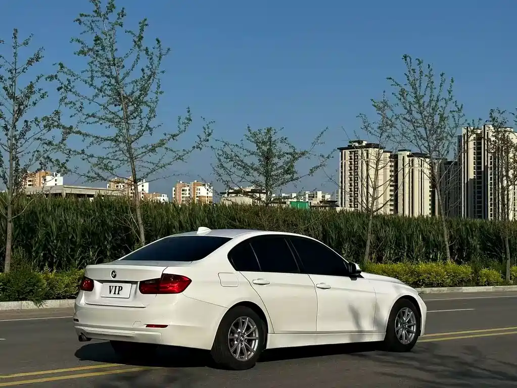 BMW 3 Series — миниатюра 7
