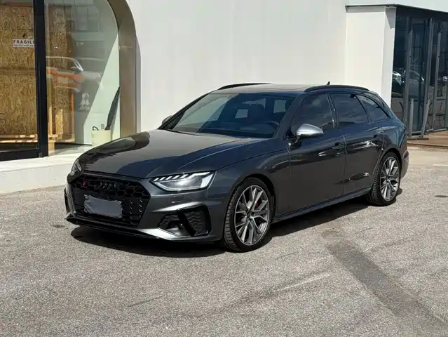 Audi S4