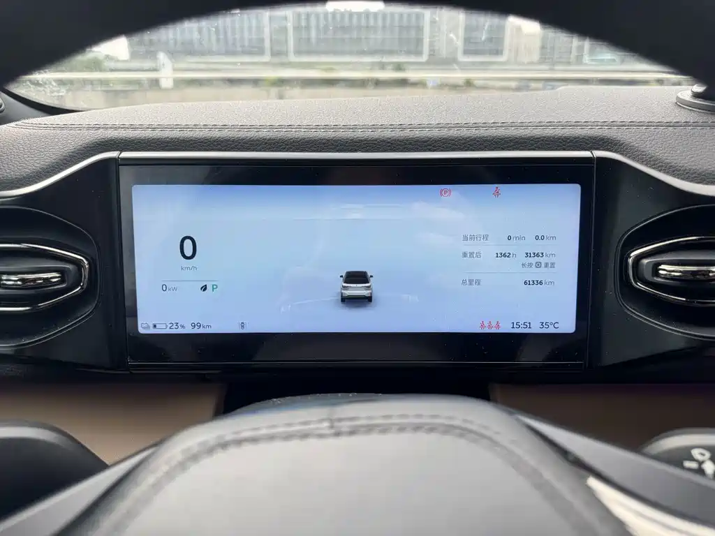 NIO ES6 — миниатюра 10