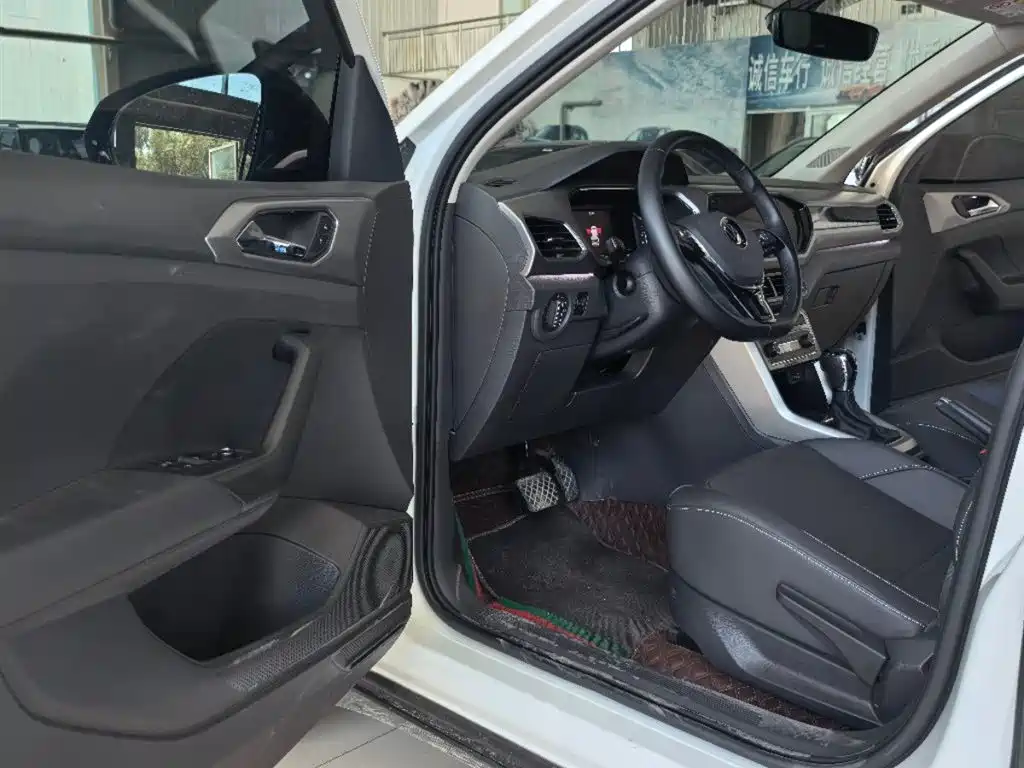 Volkswagen T-Cross 2021 280TSI DSG Luxury