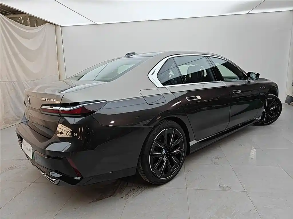 BMW M760Le 2023 M760Le xDrive
