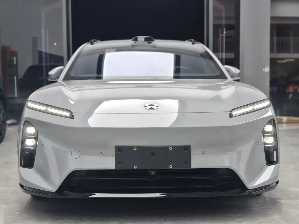 NIO ET5 — миниатюра 2