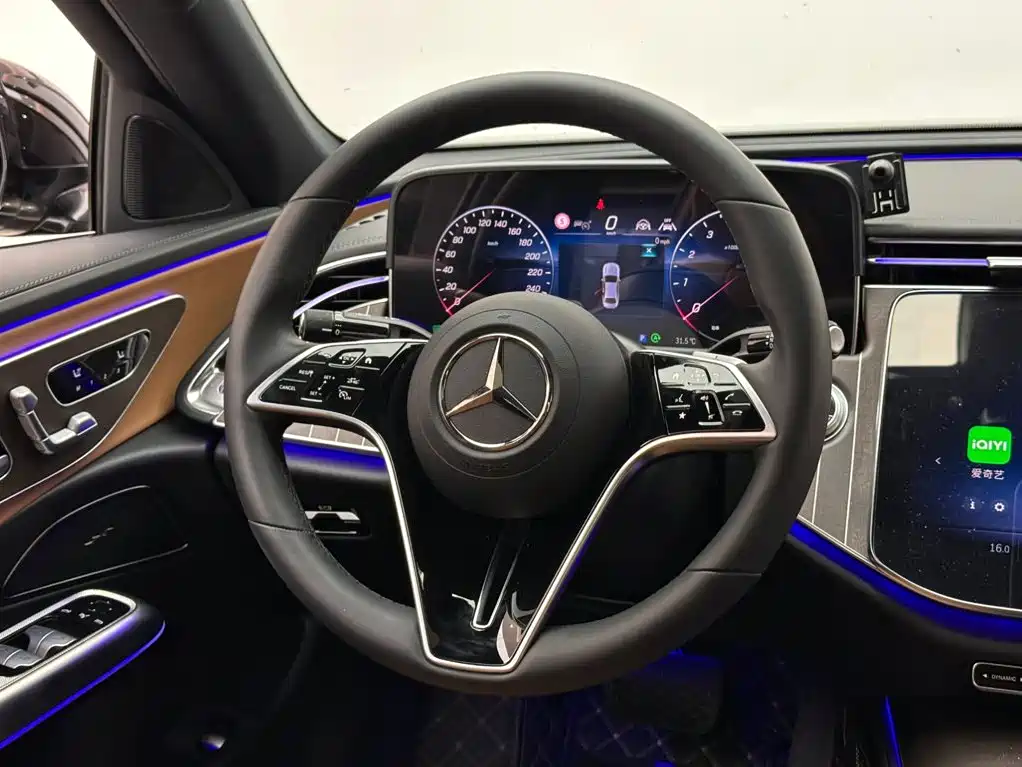Mercedes-Benz E-Class — миниатюра 12