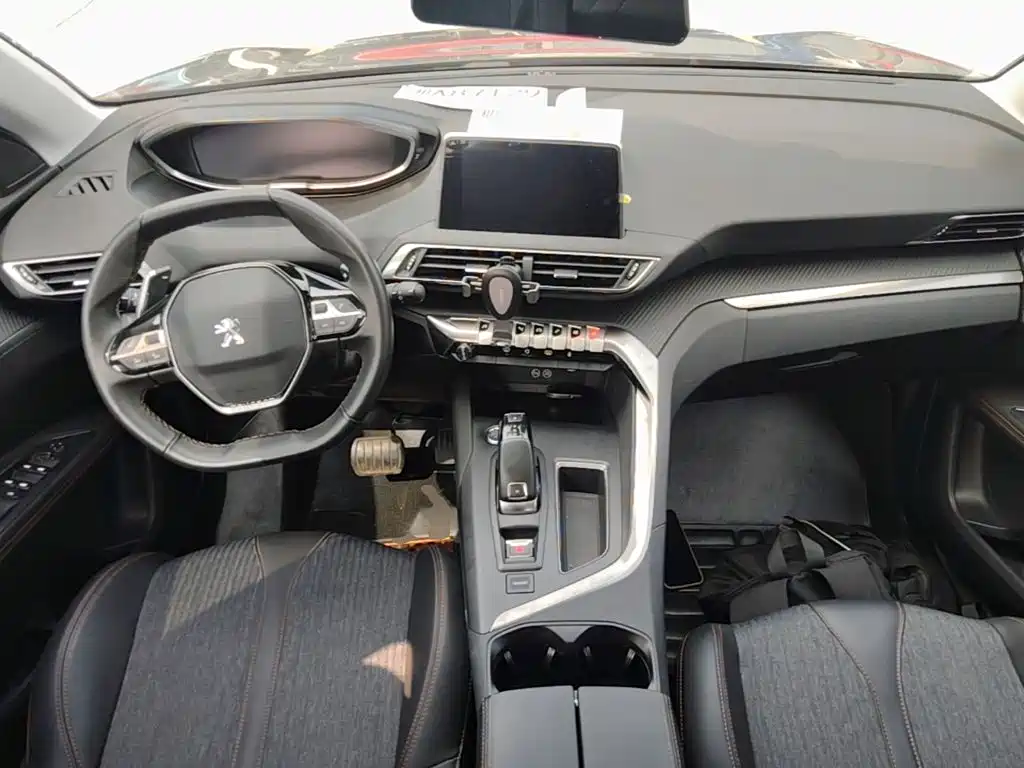 Peugeot 4008 — миниатюра 10