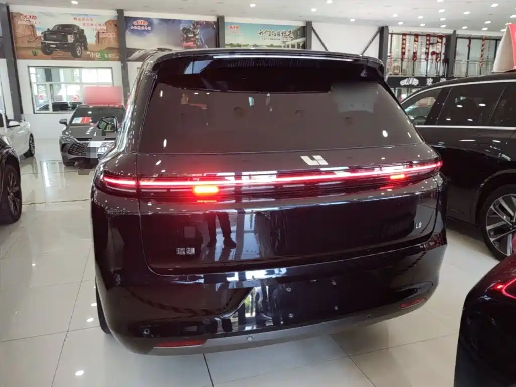 Li Auto L8 2023 Pro