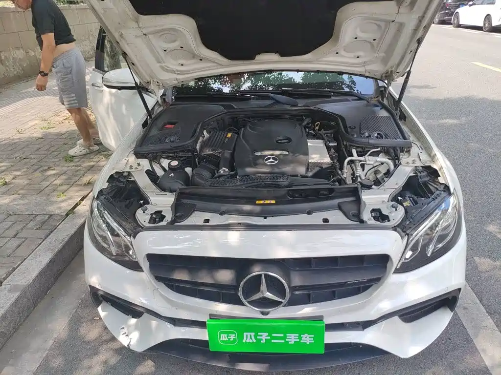 Mercedes-Benz E-Class — миниатюра 21