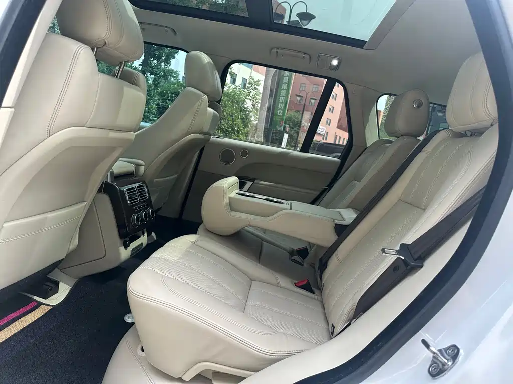 Land Rover Range Rover — миниатюра 12