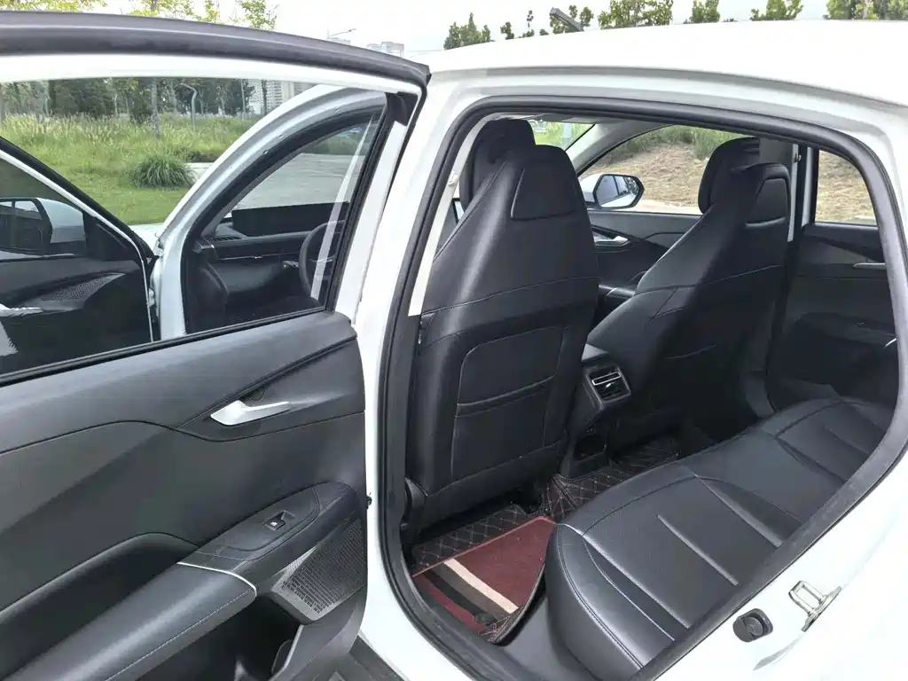 Changan Eado — миниатюра 4