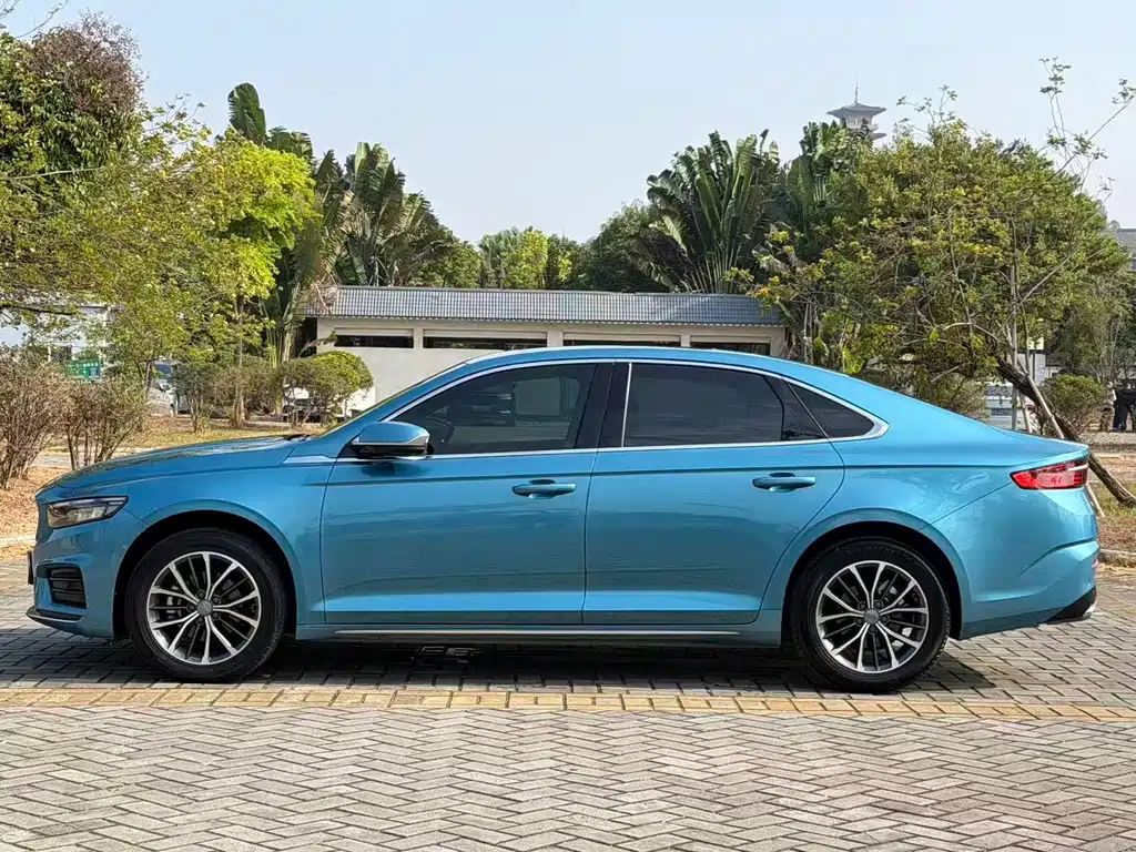 GEELY AUTOMOBILE XINGRUI