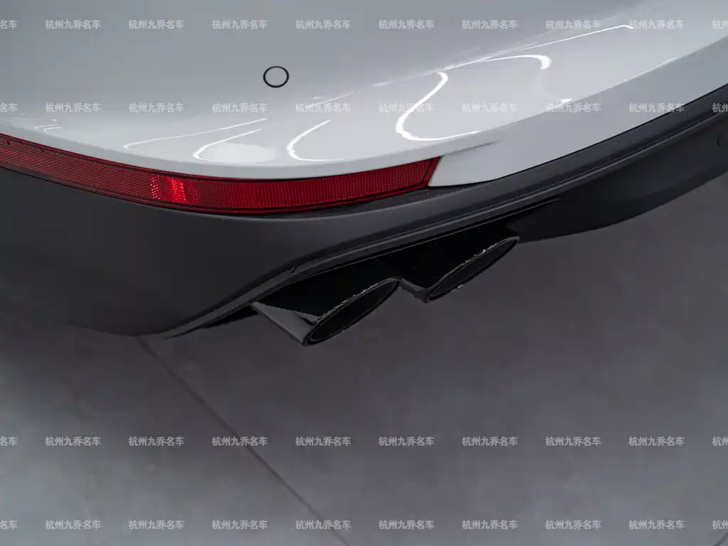Porsche Panamera — миниатюра 7