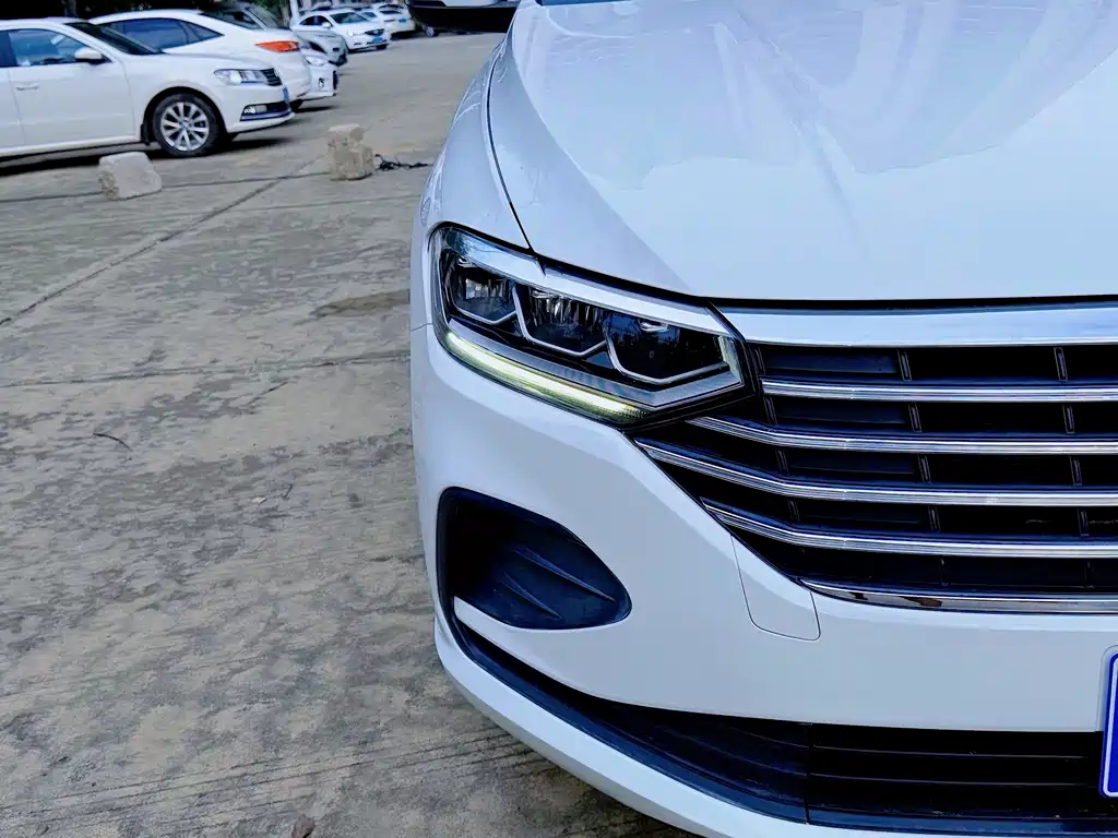 Volkswagen Lavida — миниатюра 7