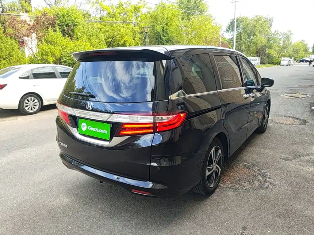 Honda Odyssey — миниатюра 7