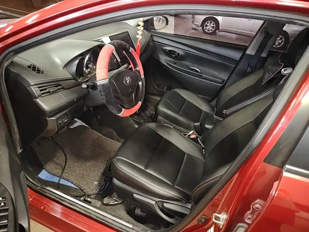 Toyota Yaris L — миниатюра 15