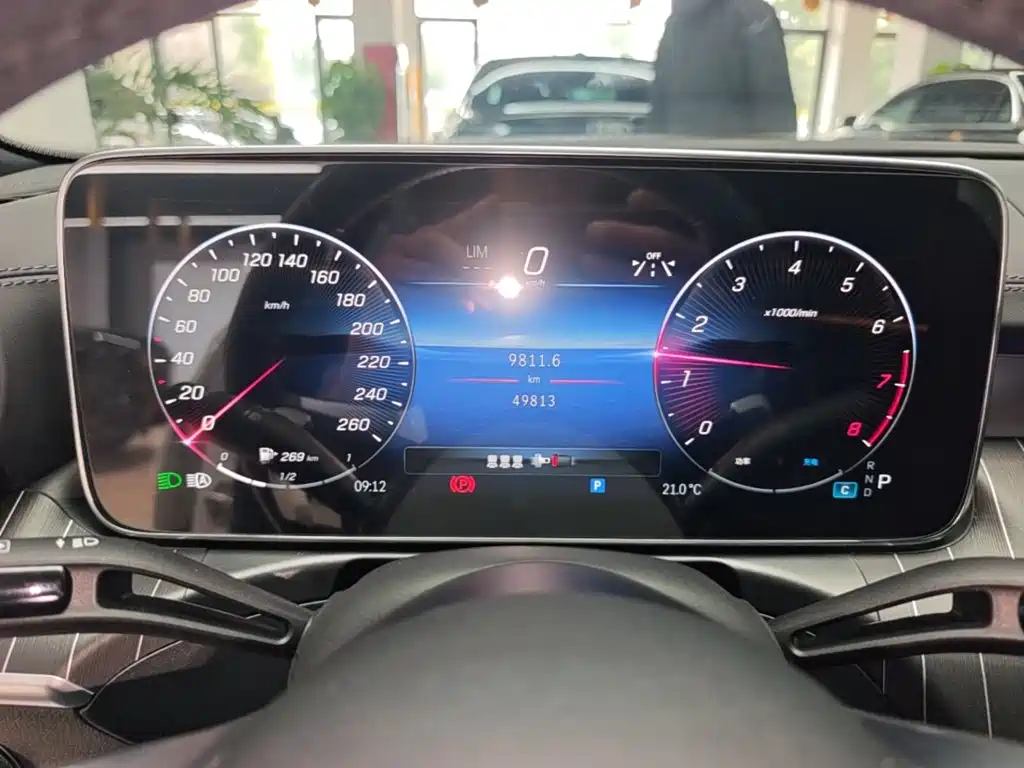Mercedes-Benz C-Class — миниатюра 12