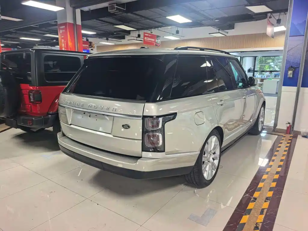 Land Rover Range Rover — миниатюра 10