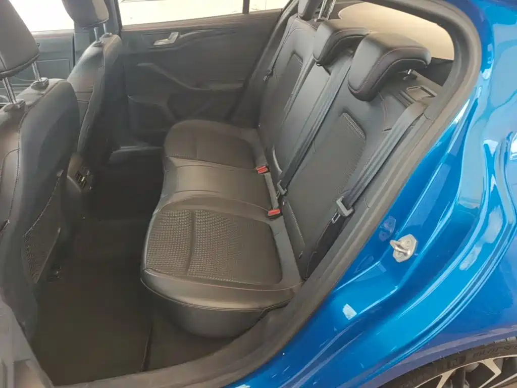 Ford Focus — миниатюра 17