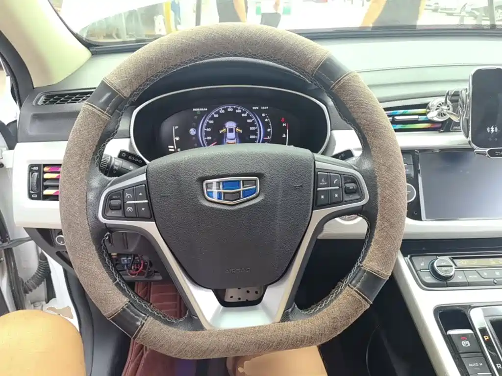 Geely Boyue — миниатюра 11
