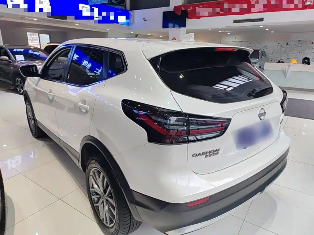 Nissan Qashqai — миниатюра 5