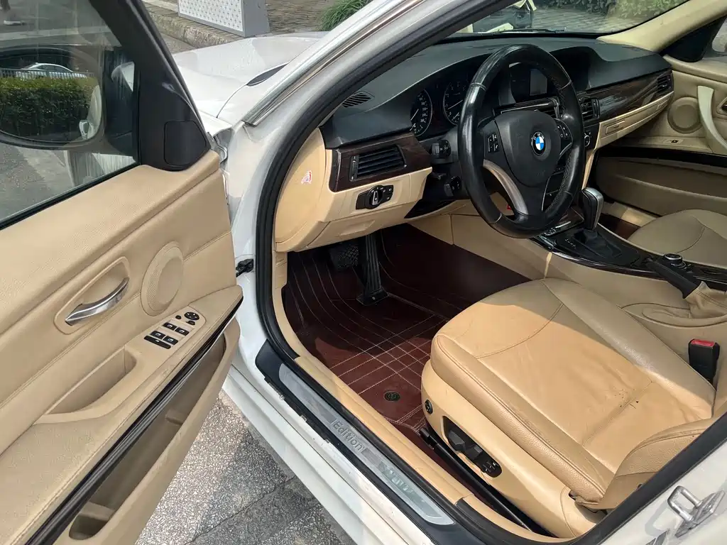 BMW 3 Series 3 2010 325i Luxury