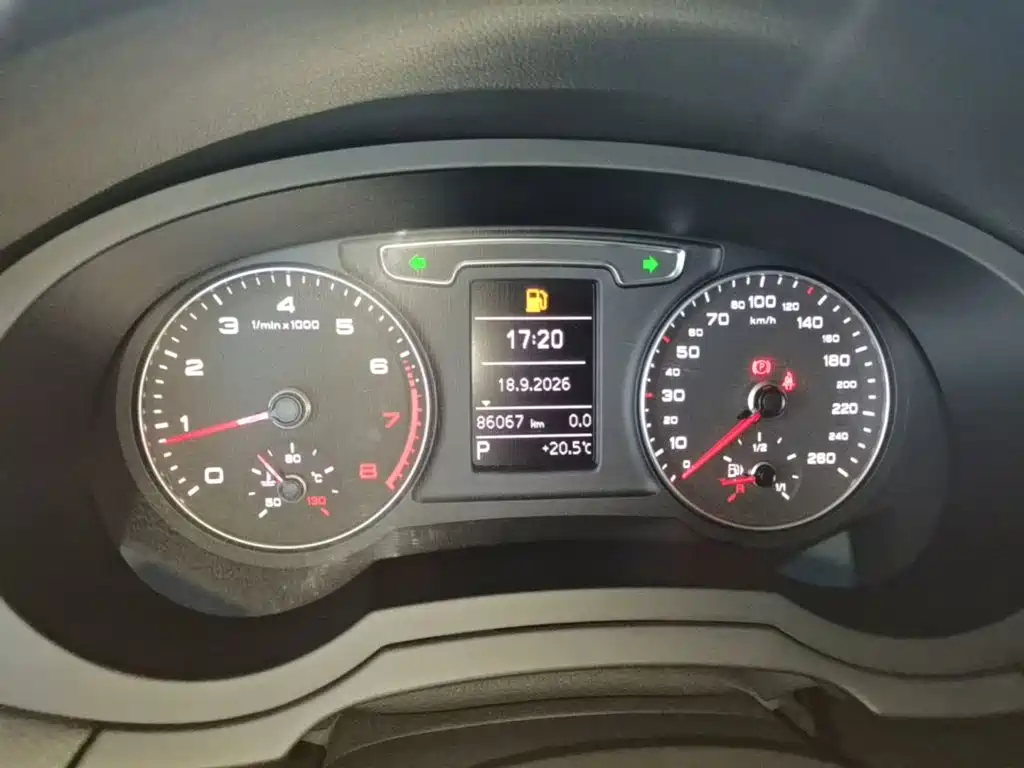 Audi Q3 — миниатюра 12