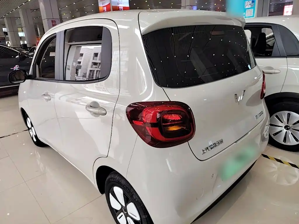 Wuling MINIEV — миниатюра 5
