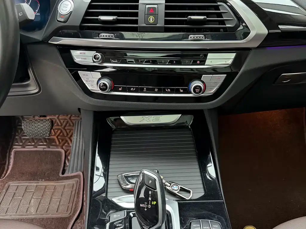 BMW X3 — миниатюра 12