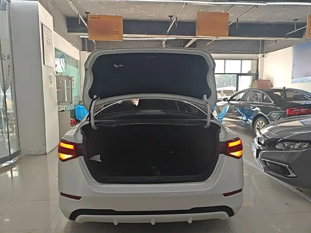 Nissan Sylphy — миниатюра 19