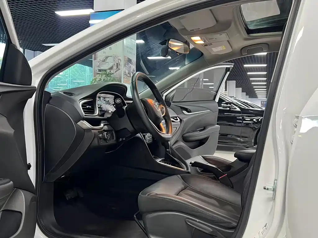 Buick Excelle — миниатюра 8