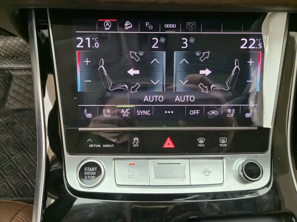 Audi Q7 — миниатюра 12