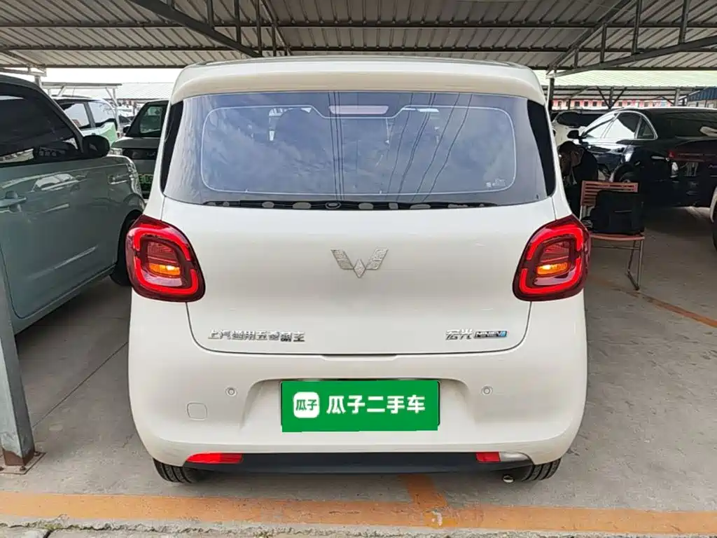Wuling MINIEV — миниатюра 6