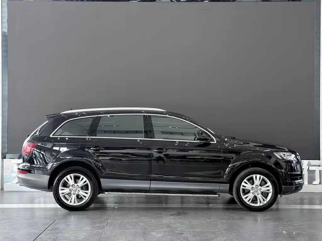 Audi Q7 — миниатюра 6