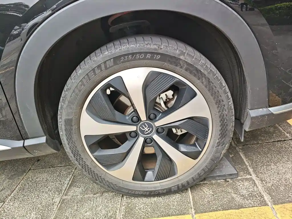 BYD PLUS New Energy — миниатюра 25