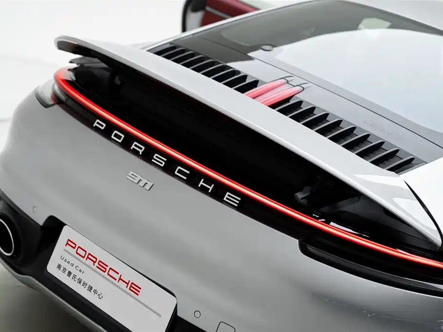Porsche 911 2020 Carrera 3.0T