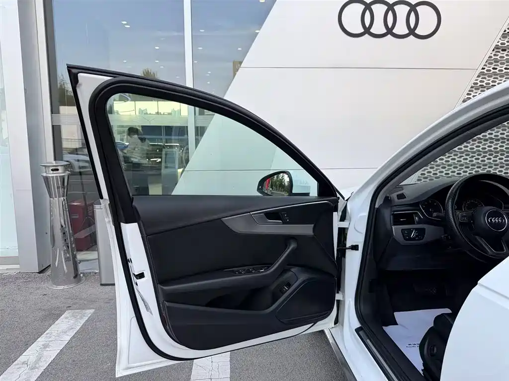 Audi A4L — миниатюра 18