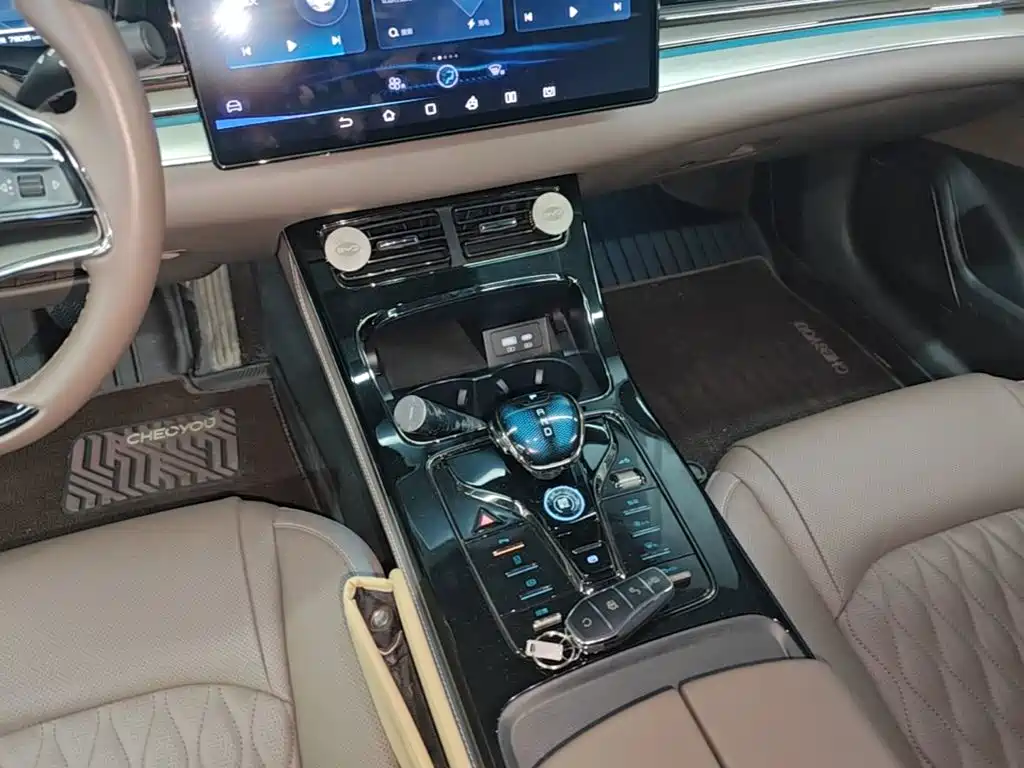 BYD Han — миниатюра 14