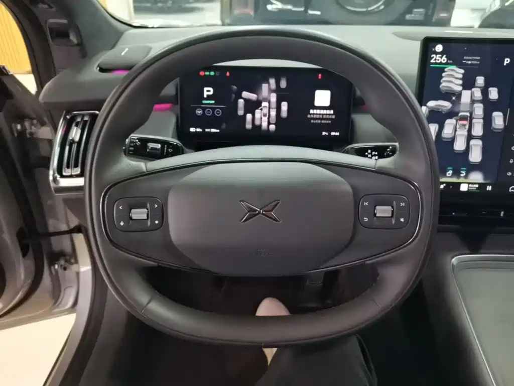 XPeng P7+ — миниатюра 11