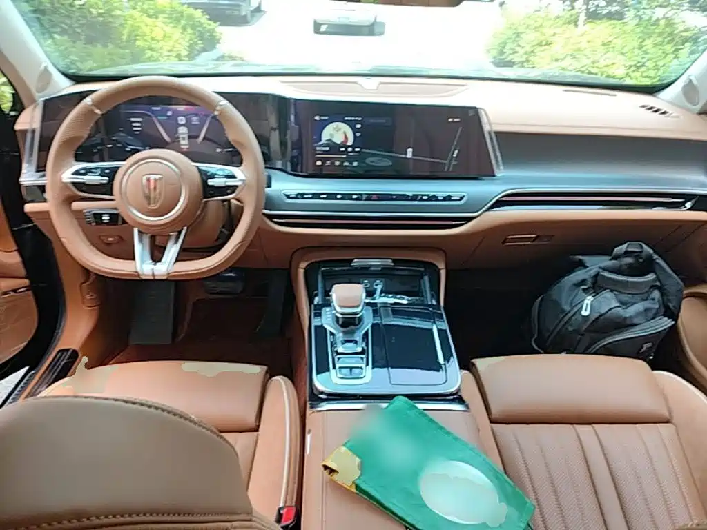 Hongqi H9 2025 2.0T 5 мест