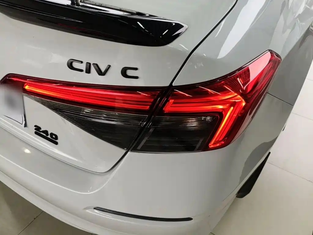 Honda Civic — миниатюра 24