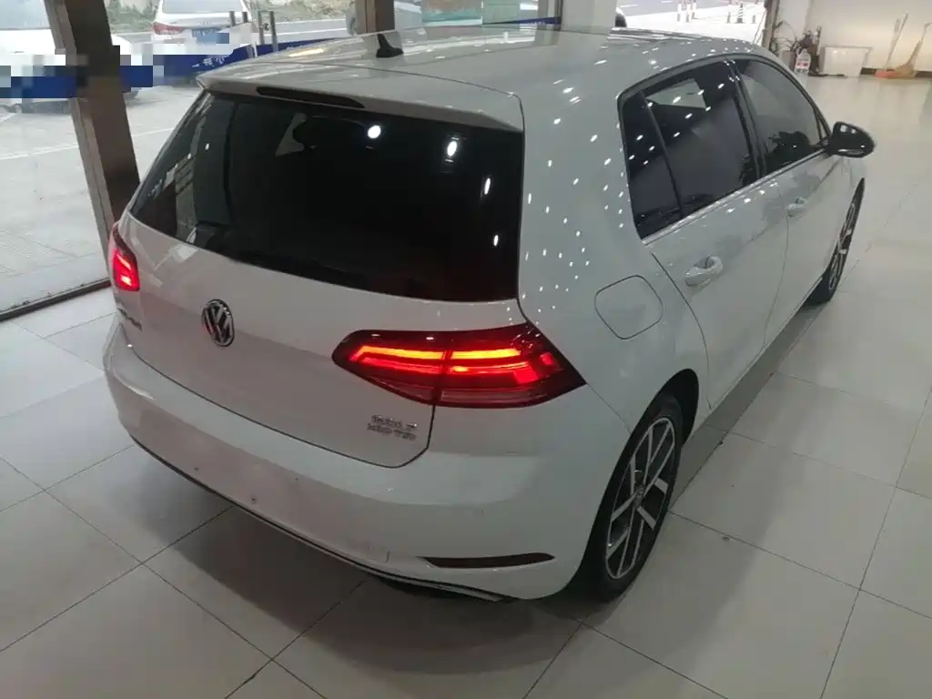 Volkswagen Golf — миниатюра 7