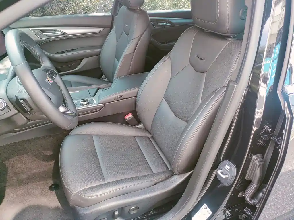 Cadillac CT5 — миниатюра 16
