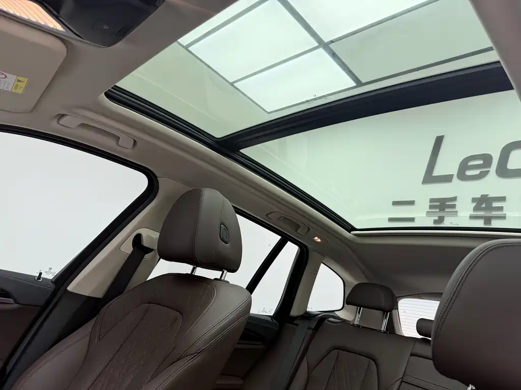 BMW X3 — миниатюра 15