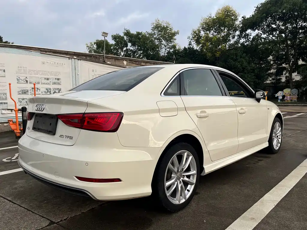 Audi A3 (Import) — миниатюра 5