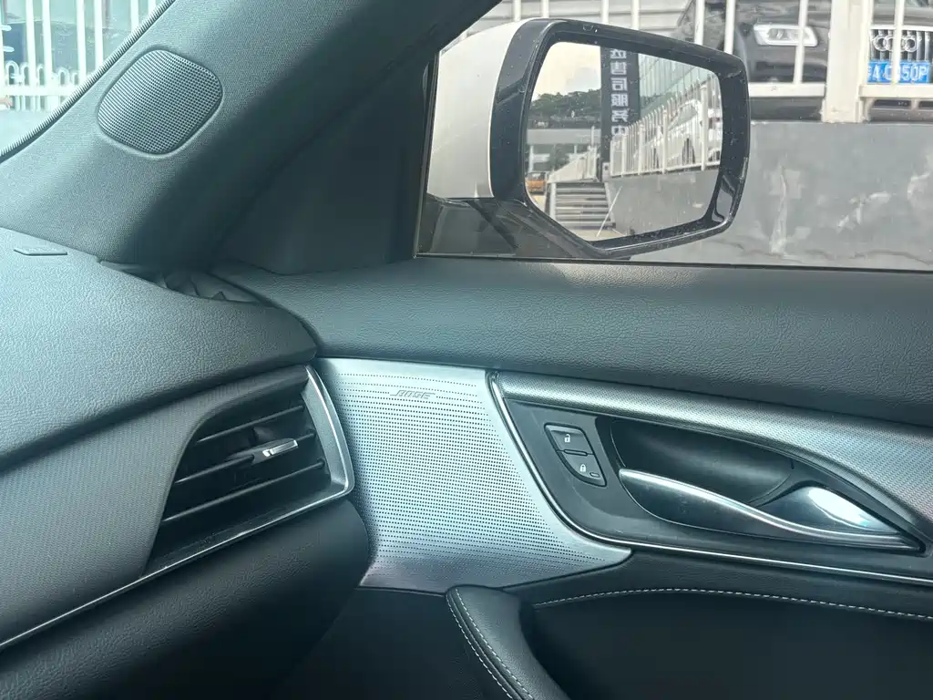 Cadillac CT5 2023 28T Luxury （ Standard ）