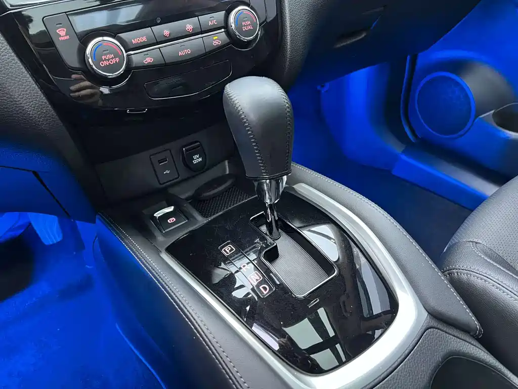 Nissan X-Trail 2023 2.0L Premium