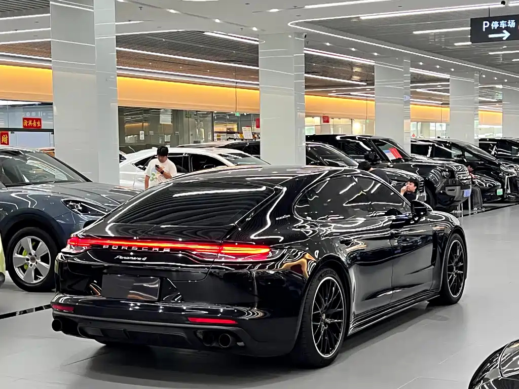 Porsche Panamera — миниатюра 10