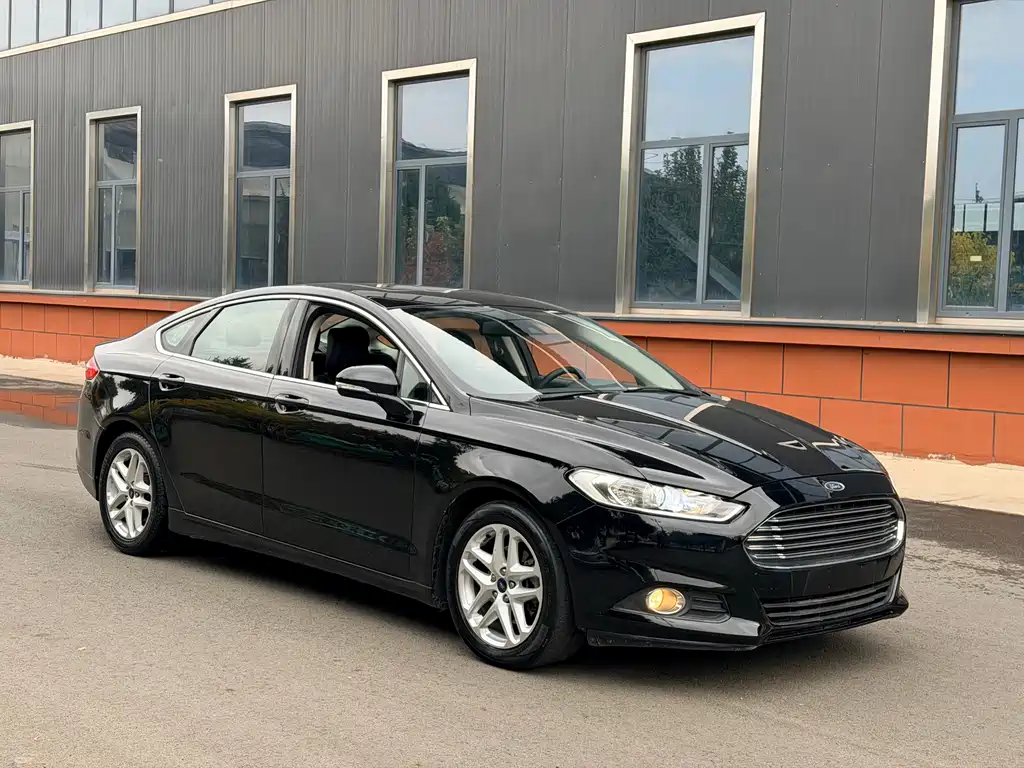 Ford Mondeo — миниатюра 6
