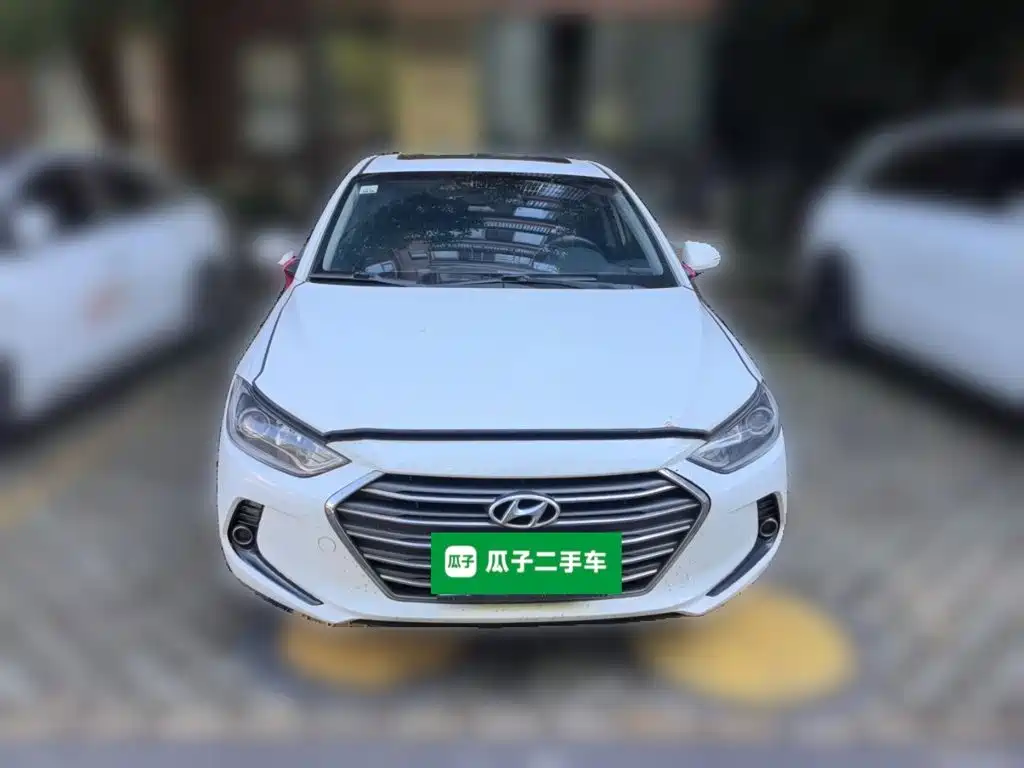 Hyundai Elantra — миниатюра 3