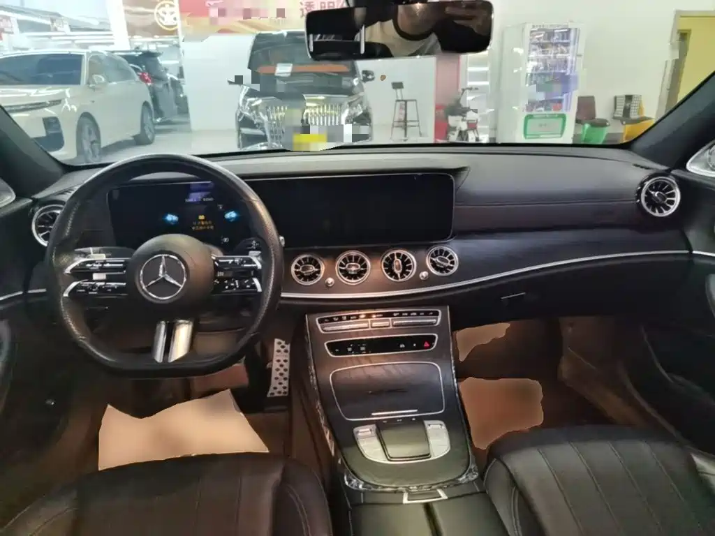 Mercedes-Benz E-Class (Import) — миниатюра 10